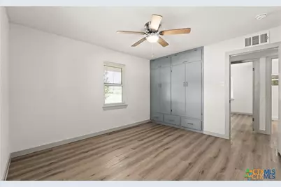 2109 W. Ave. B #A, Temple, TX 76504 - Photo 9
