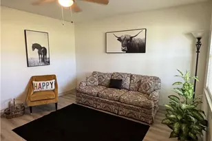 2109 W Avenue B, Temple, TX 76504 - Photo 5