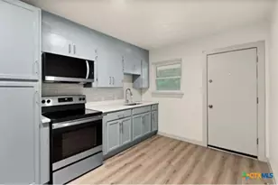 2109 W Avenue B, Temple, TX 76504 - Photo 3
