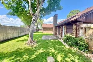304 Windy Way Dr, Victoria, TX 77904 - Photo 3