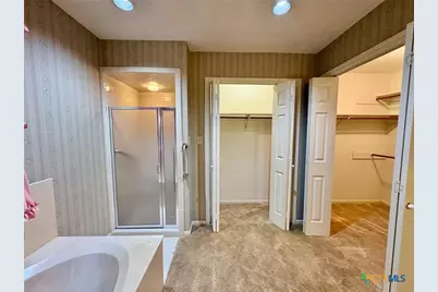 304 Windy Way Drive, Victoria, TX 77904 - Photo 17