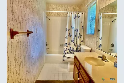 304 Windy Way Drive, Victoria, TX 77904 - Photo 21