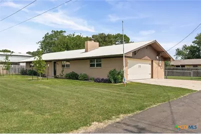 902 E Pam Street, Little River Academy, TX 76554 - Photo 3