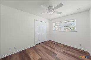 902 E Pam St, Little River Academy, TX 76554 - Photo 17