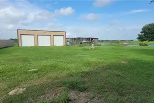 446 Gibb Blvd, Seadrift, TX 77983 - Photo 17