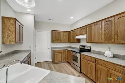 2116 Bentwood Drive, New Braunfels, TX 78130 - Photo 11