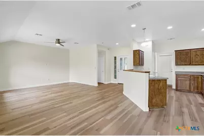 2116 Bentwood Drive, New Braunfels, TX 78130 - Photo 9