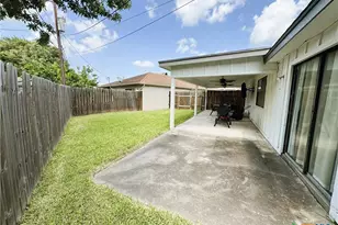 217 Versailles St, Victoria, TX 77904 - Photo 29