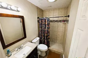217 Versailles St, Victoria, TX 77904 - Photo 15