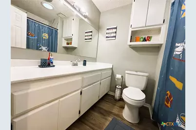 217 Versailles Street, Victoria, TX 77904 - Photo 21