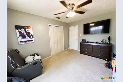 217 Versailles Street, Victoria, TX 77904 - Photo 25