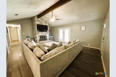 217 Versailles Street, Victoria, TX 77904 - Photo 3