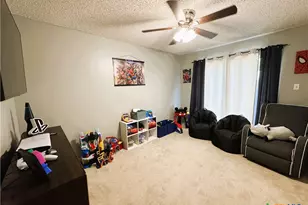 217 Versailles St, Victoria, TX 77904 - Photo 17