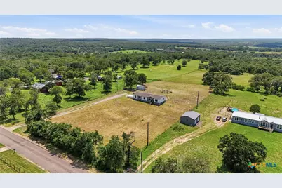 400 Lyon Road, Seguin, TX 78155 - Photo 17