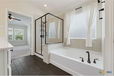 827 Old World Drive, Harker Heights, TX 76548 - Photo 25