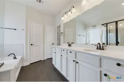 827 Old World Drive, Harker Heights, TX 76548 - Photo 23