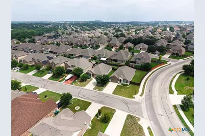 827 Old World Drive, Harker Heights, TX 76548 - Photo 5