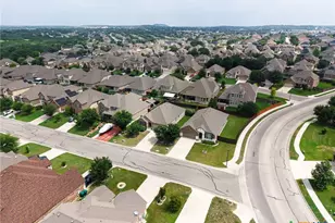 827 Old World Dr, Harker Heights, TX 76548 - Photo 5