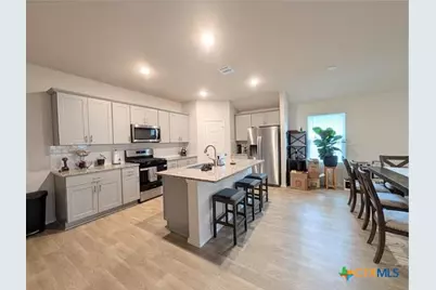 1665 Layne Loop, New Braunfels, TX 78130 - Photo 3