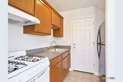 332 Trestle Tree #C, San Marcos, TX 78666 - Photo 5