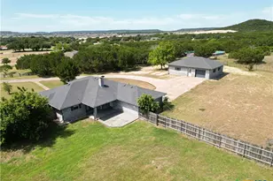 875 Spring Creek Ln, Copperas Cove, TX 76522 - Photo 3