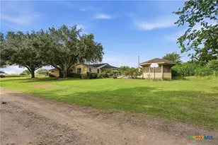154 Co Rd 321, Yoakum, TX 77995 - Photo 5