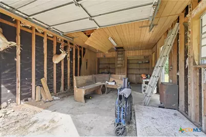 154 County Road 321, Yoakum, TX 77995 - Photo 31