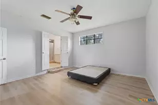 154 Co Rd 321, Yoakum, TX 77995 - Photo 25