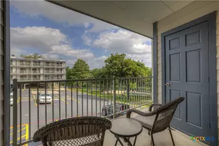 500 N Market Ave, New Braunfels, TX 78130 - Photo 13