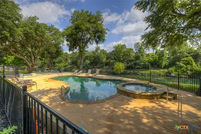 500 N Market Avenue #105, New Braunfels, TX 78130 - Photo 17