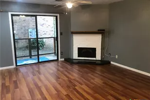 421 W San Antonio St, San Marcos, TX 78666 - Photo 3