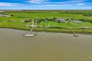 195 Wall Ln, Port Lavaca, TX 77979 - Photo 37