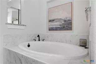 212 High Point Cir, Spring Branch, TX 78070 - Photo 23