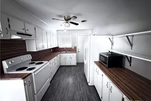 1818 S 39th St, Temple, TX 76504 - Photo 5