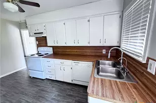 1818 S 39th St, Temple, TX 76504 - Photo 7