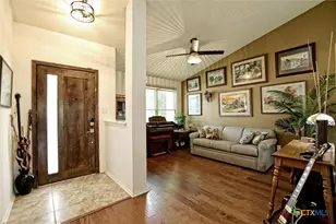 1002 W Noton St, Pflugerville, TX 78660 - Photo 9