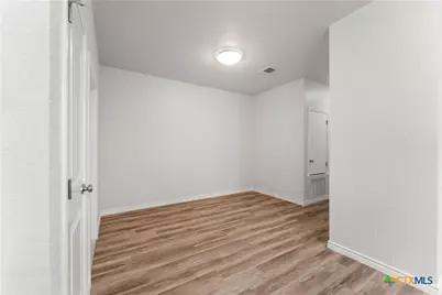 1110 Zora Drive #B, Temple, TX 76504 - Photo 5