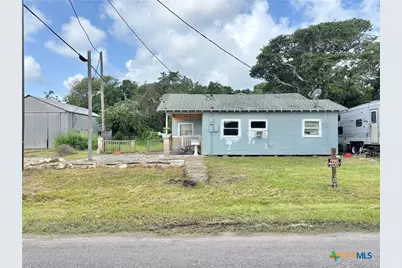 209 N 7th Street, Port O'Connor, TX 77982 - Photo 5