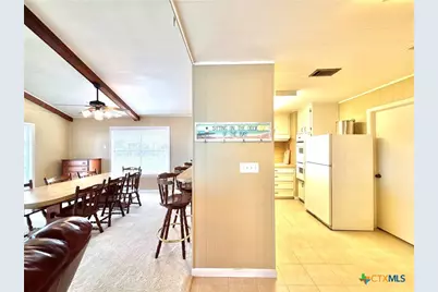 106 W Olive Avenue, Port O'Connor, TX 77982 - Photo 11