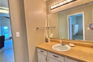 106 W Olive Ave, Port O'Connor, TX 77982 - Photo 23