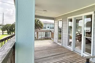 106 W Olive Ave, Port O'Connor, TX 77982 - Photo 45