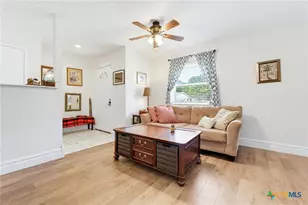901 Edwards St, Copperas Cove, TX 76522 - Photo 5