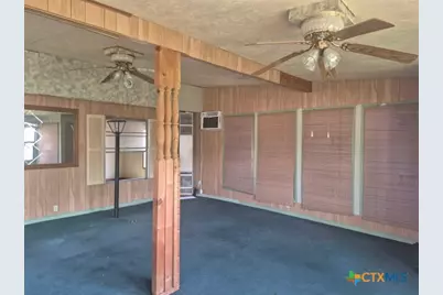 404 Svoboda Street, Yoakum, TX 77995 - Photo 17