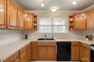 1900 Sutton Pl Trail, Harker Heights, TX 76548 - Photo 19