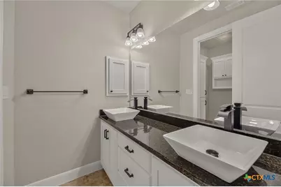 1424 Decanter Drive, New Braunfels, TX 78132 - Photo 19