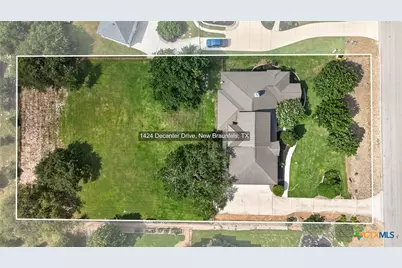 1424 Decanter Drive, New Braunfels, TX 78132 - Photo 3