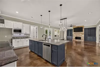 1424 Decanter Drive, New Braunfels, TX 78132 - Photo 19
