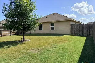 1024 Clarkston Dr, Seguin, TX 78155 - Photo 37