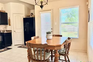 1024 Clarkston Dr, Seguin, TX 78155 - Photo 11