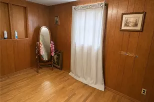 109 S Colorado St, Edna, TX 77957 - Photo 7